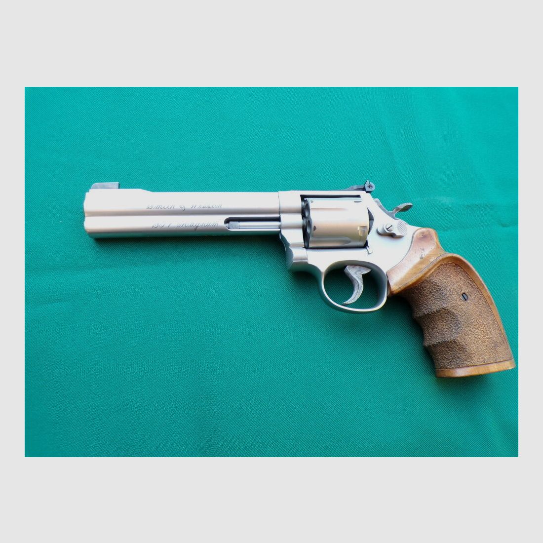Smith & Wesson 686-4 Target Champion