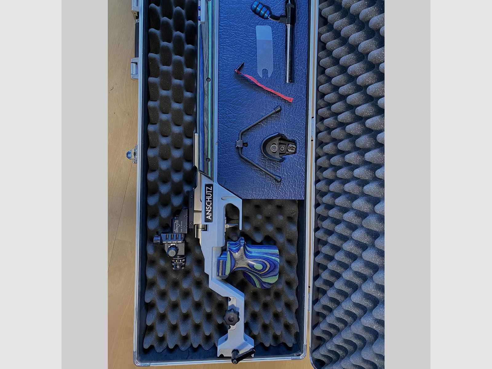 Anschütz 2013 aluminum stock with stainless steel barrel - special edition