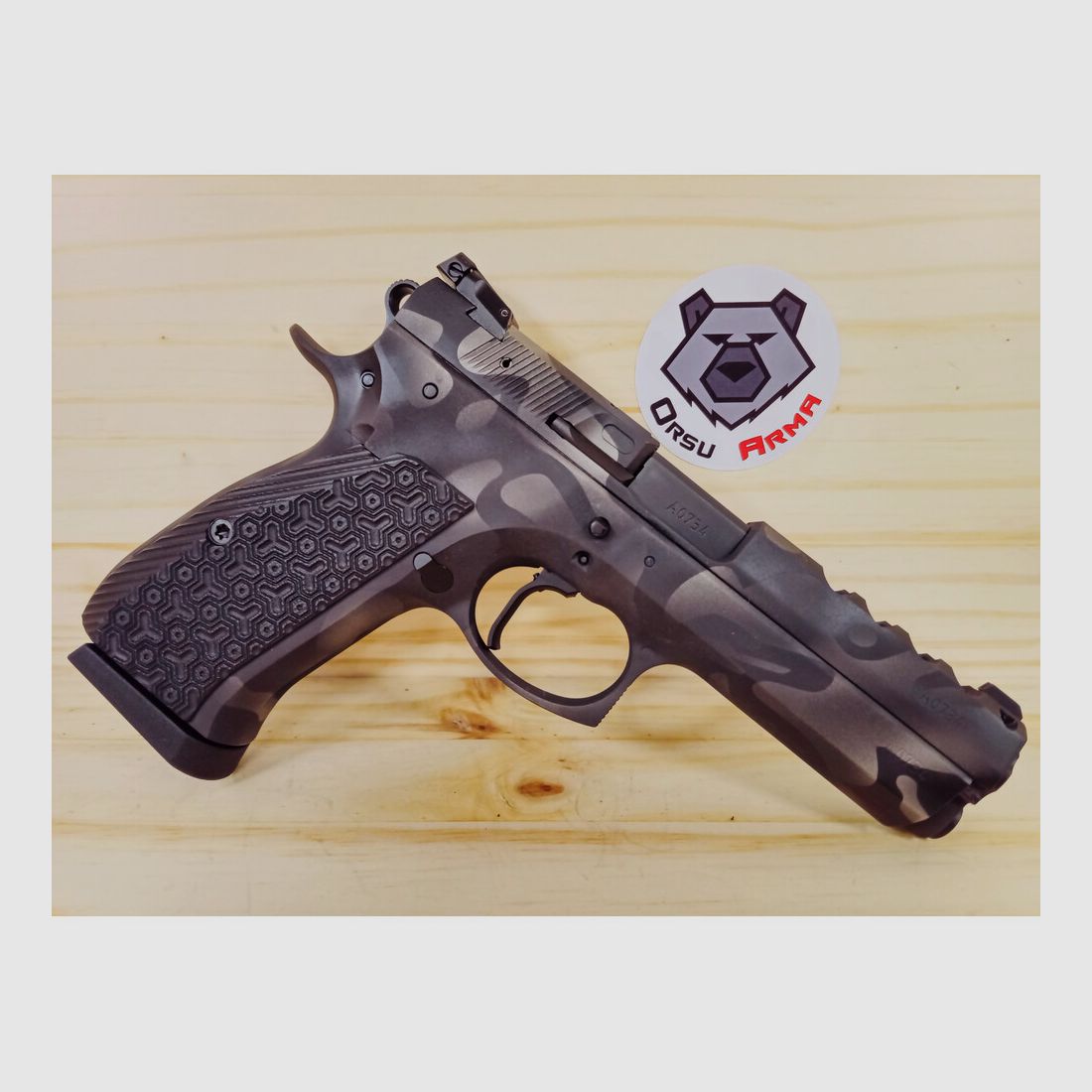 ATELIER // CERAKOTE MULTICAM KURZWAFFE KOMPLETT, Bild 7 von 12
