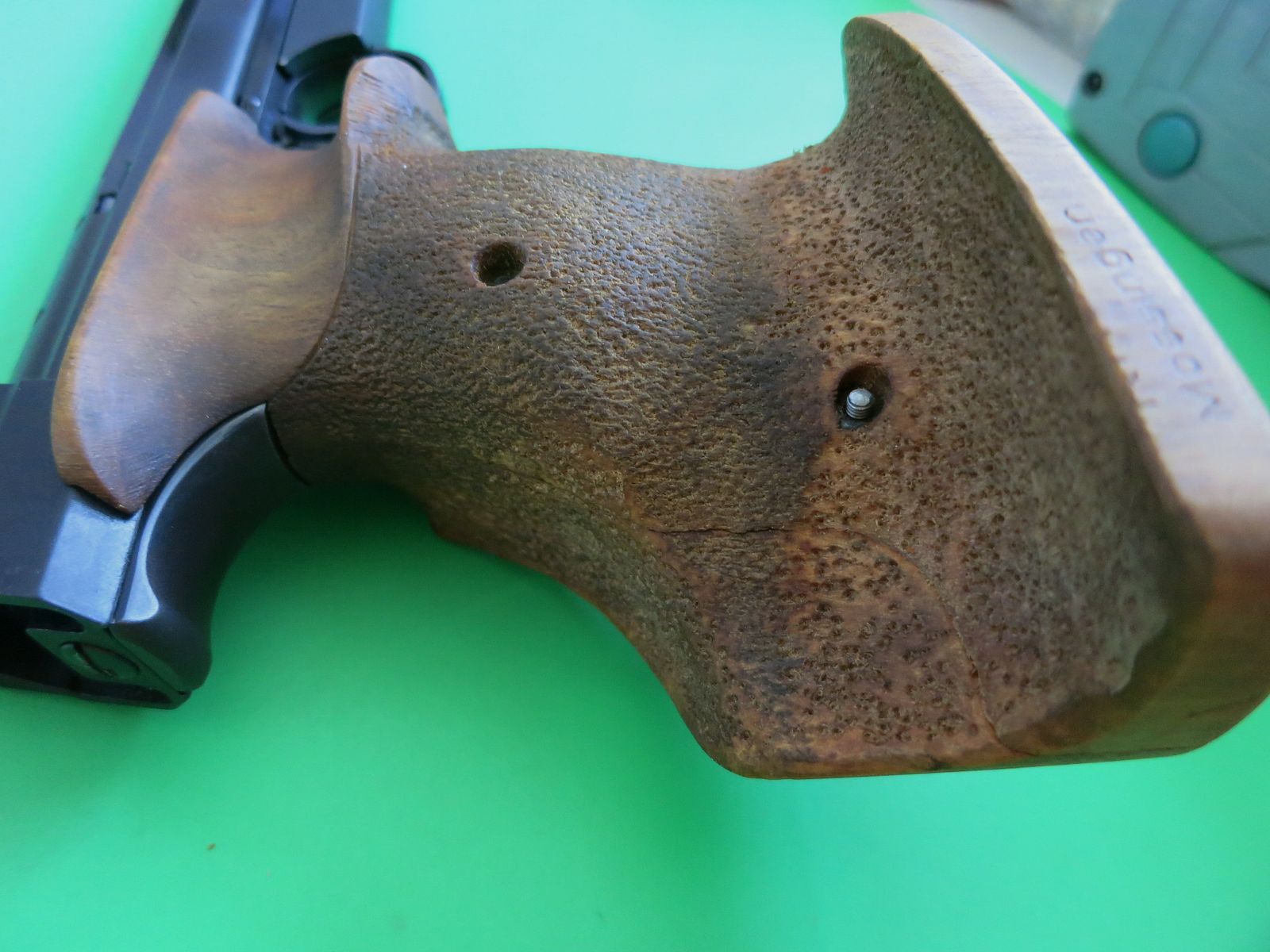Hämmerli International 208, beste schweizer Ziel- Sportpistole, .22lr +Laufgewicht +NILL-Sportgriff      #49
