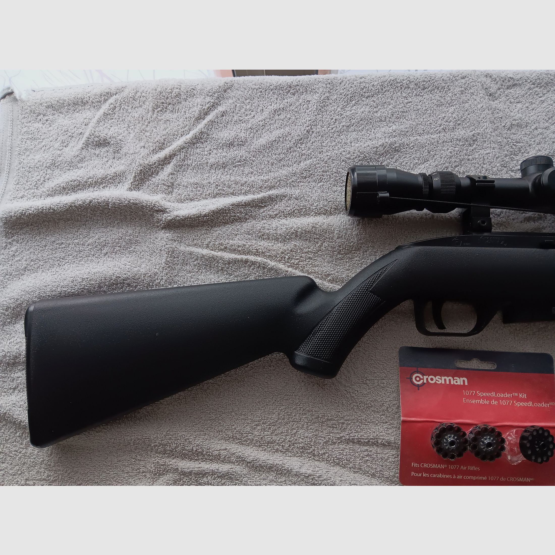 Neue Co2 Crosman 1077 mit Zielfernrohr 12 Schuss Mag.