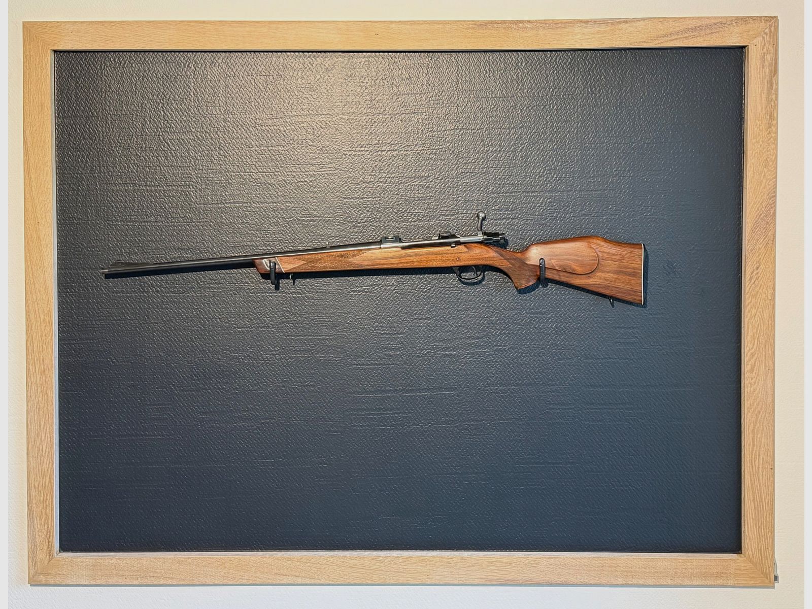 Husqvarna repeating rifle caliber .30-06 with M14x1 thread