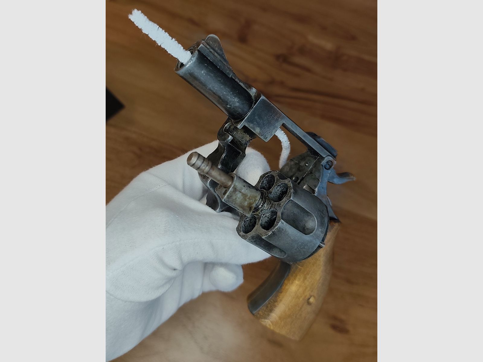 ME Jaguar 80 revolver 9mm + gas cartridges and leather shoulder holster