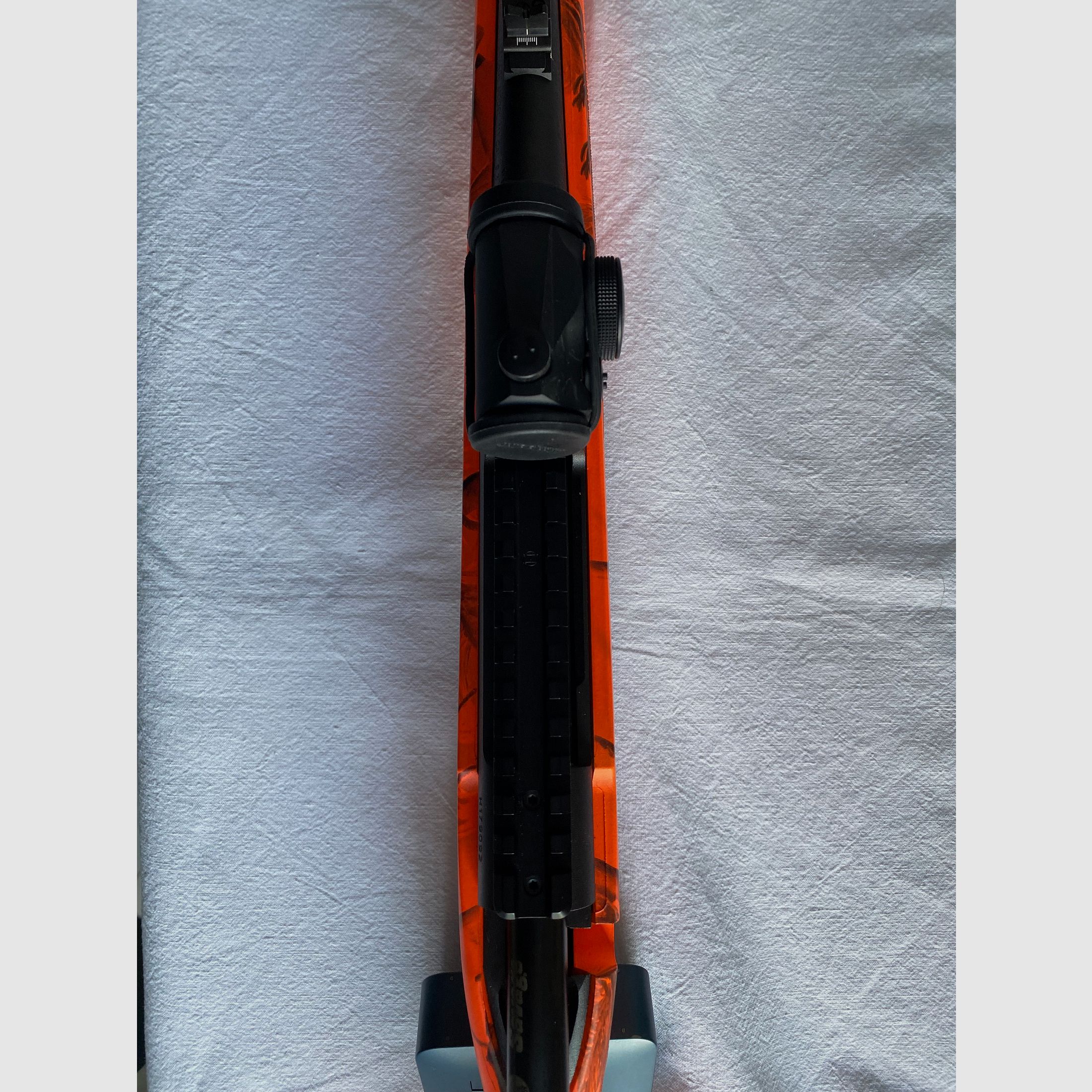 Savage Model 111 Kaliber 9.3x62 mit Montage und Aimpoint Micro T-1 2MOA