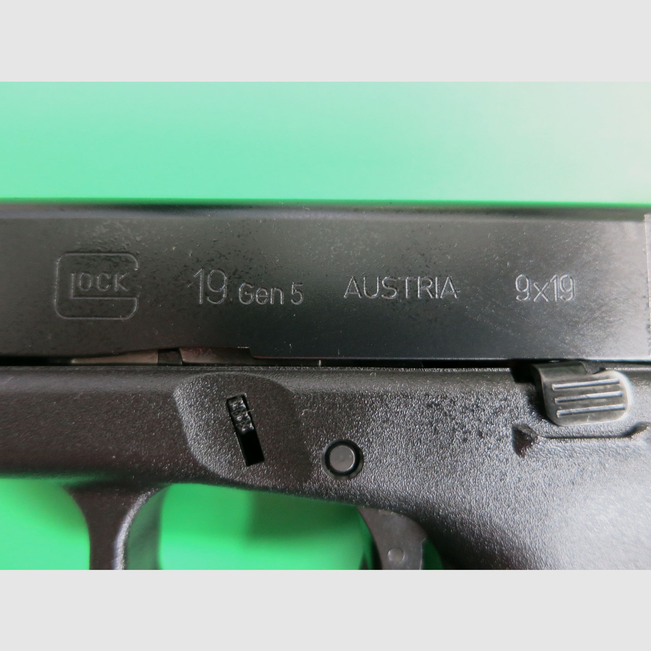GLOCK 19 GEN5 - Pistola deportiva de autoload, calibre 9 mm Luger       #11
