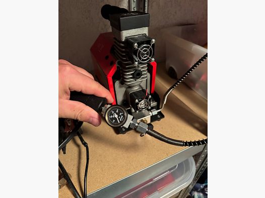 GX PUMP GX-E-CS2 Tragbarer PCP Kompressor – bis 300 bar / 4500 PSI