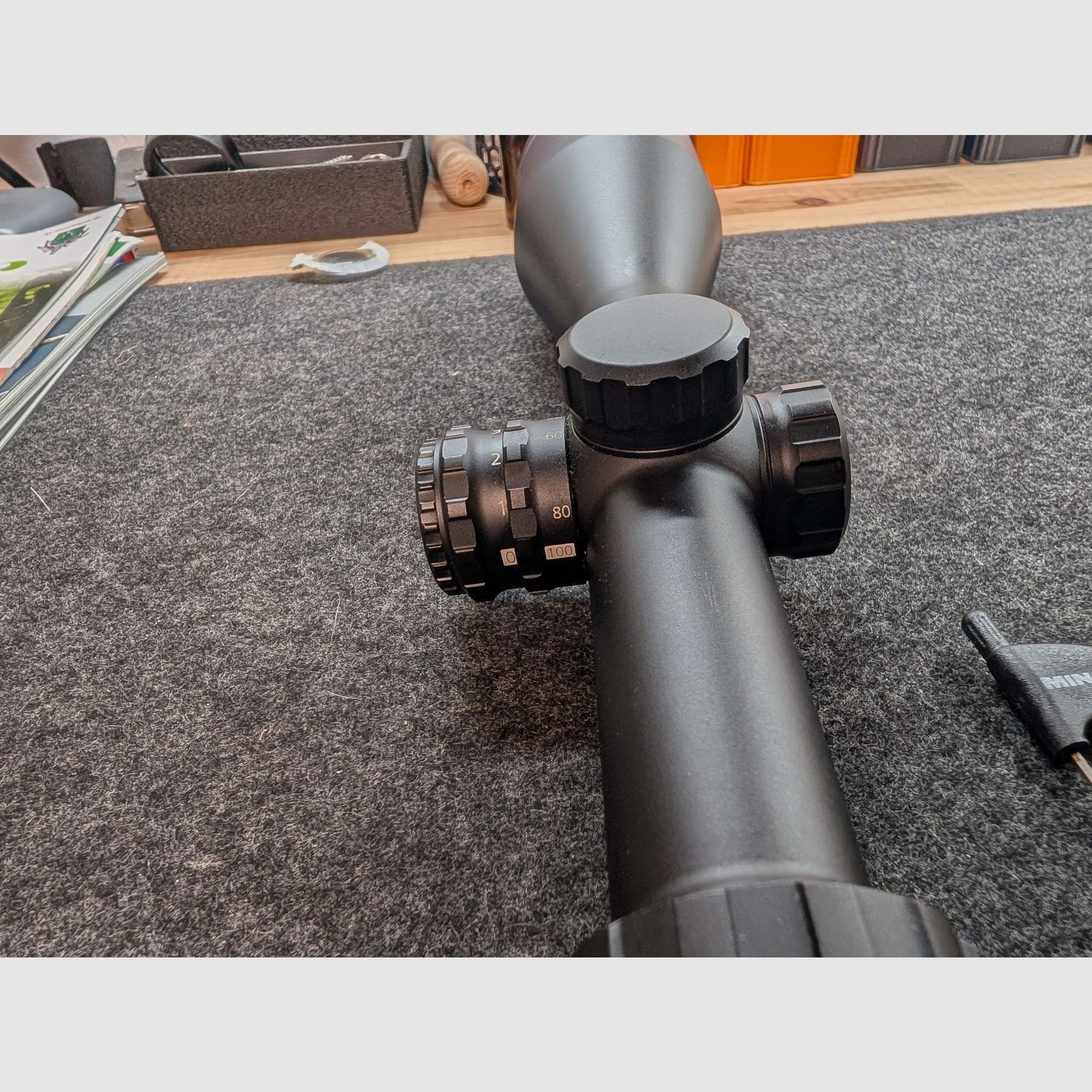 Minox Allrounder 3-15x56 con slitta, immagine 6 di 6