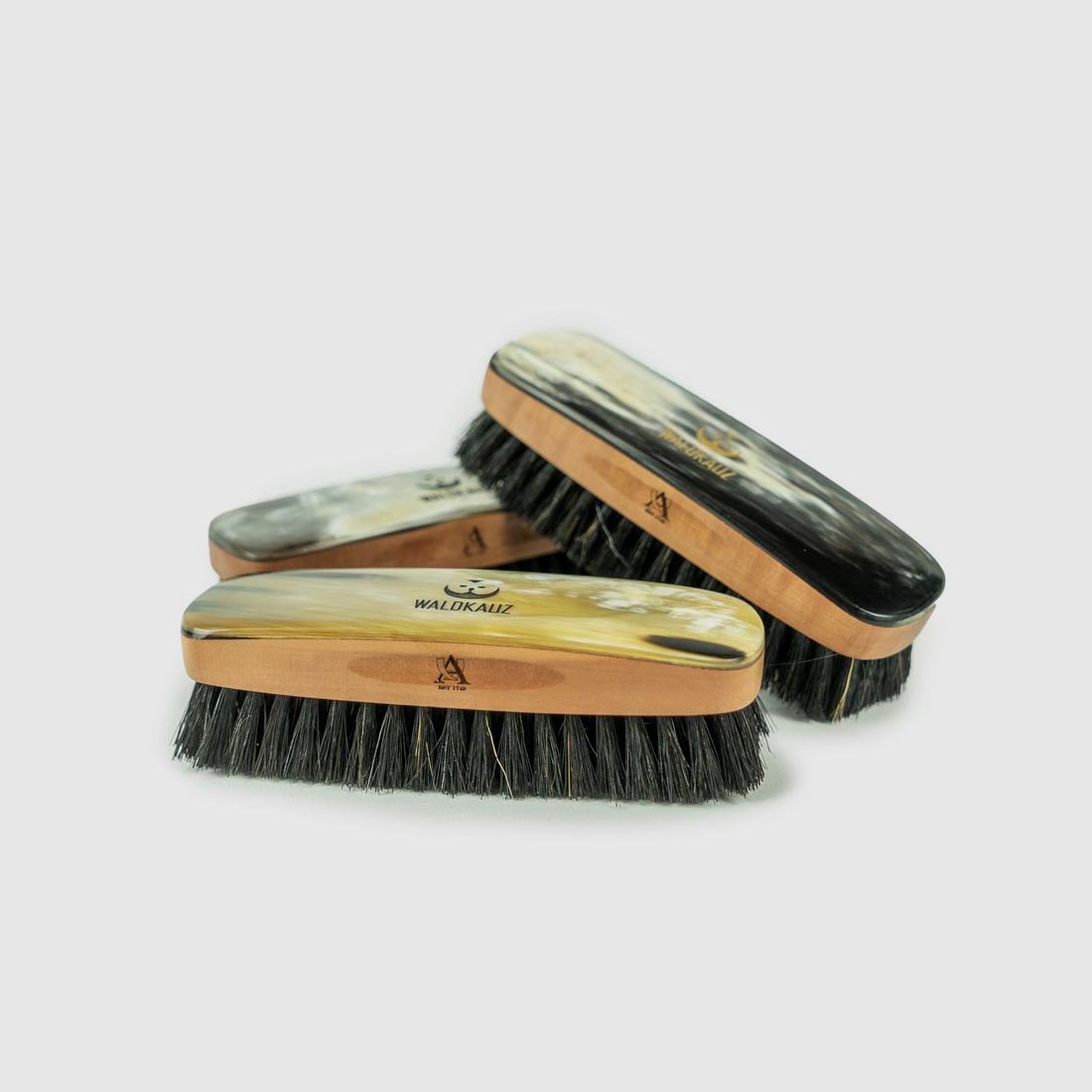 Szczotka do ubrań z gruszy i prawdziwego rogu