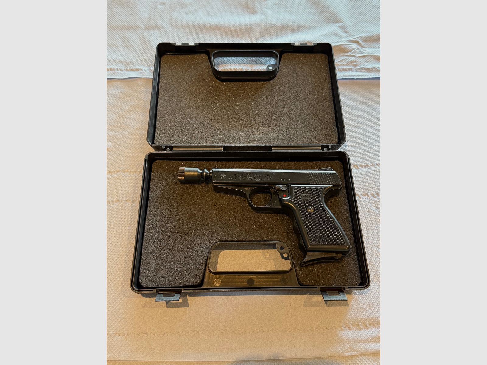 SM Rhöner SM 80 – Klassische Schreckschusspistole im Kaliber 8mm P.A.K. (PTB 267, Beschuss KC 1992)