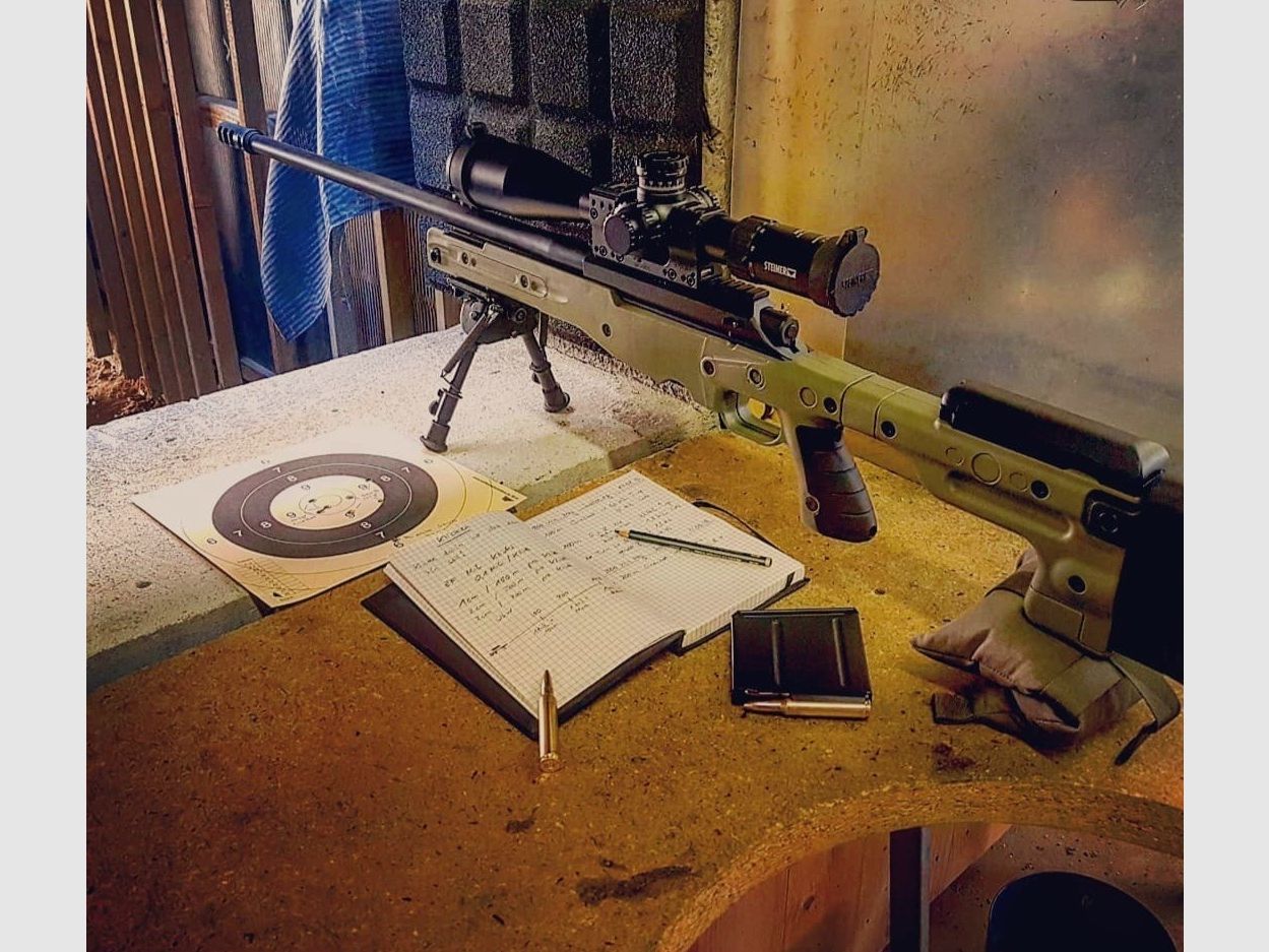 Accuracy International AT AICS Rem. 700 Long Action Chassis