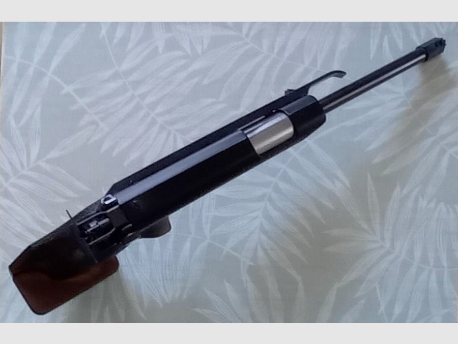 Air pistol Feinwerkbau 65