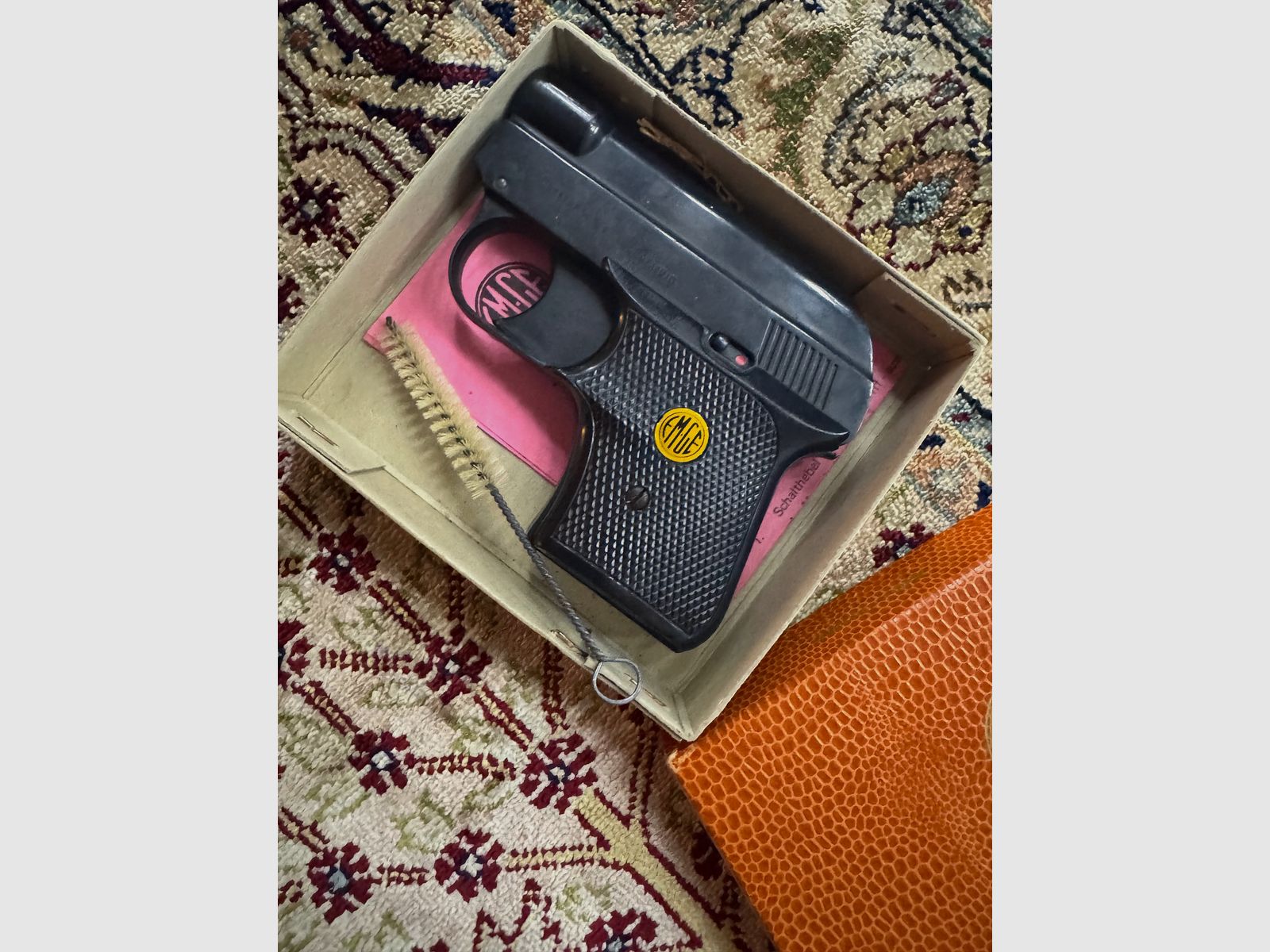 Modèle EM-GE 61 Pistolet Flobert 6mm RAR pour collectionneurs avec boîte d'origine