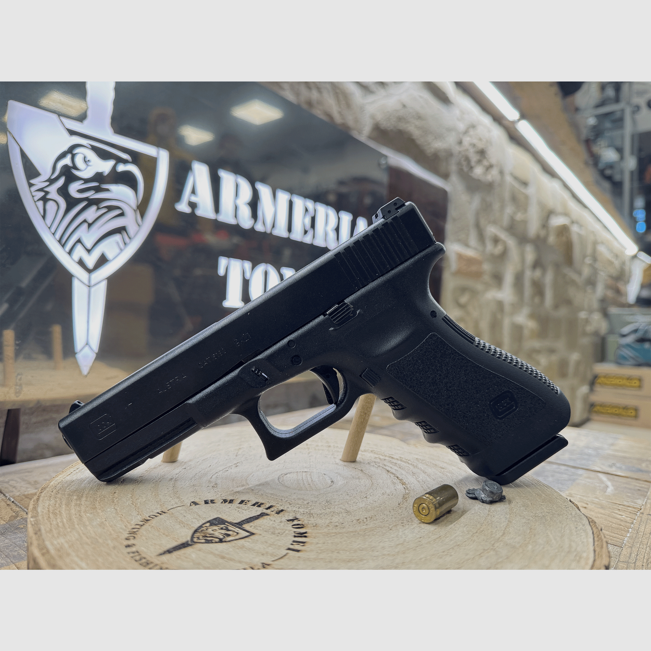 USED – PISTOL – GLOCK MOD. 17 cal. 9×21, image 1 of 5