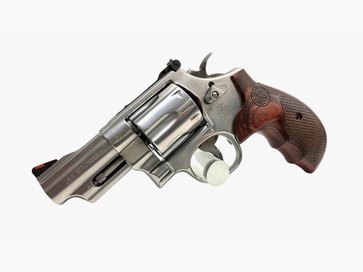 Smith & Wesson S & W Revolver Mod. 629 DELUXE 3″ RR