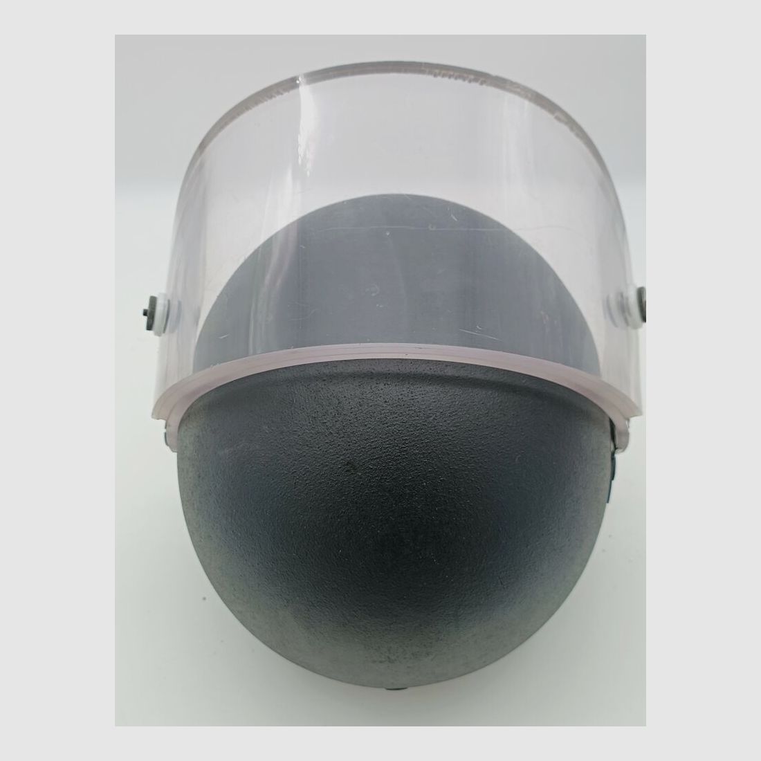 Schuberth P100 Polizeihelm aus Kevlar mit ballistischem Visier