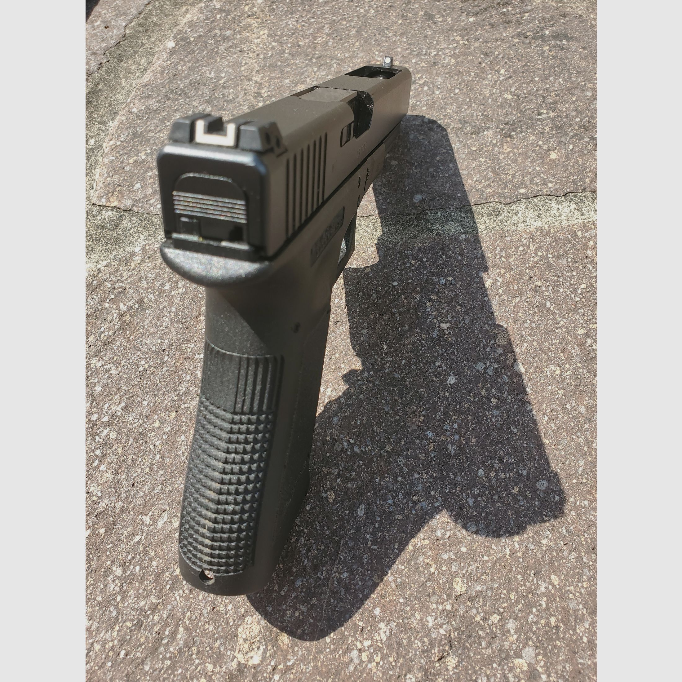 For sale used Glock 34, 9 mm Luger