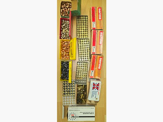 44 CAL. 38 Especial 9mm Parabellum Luger 8mm Nambu