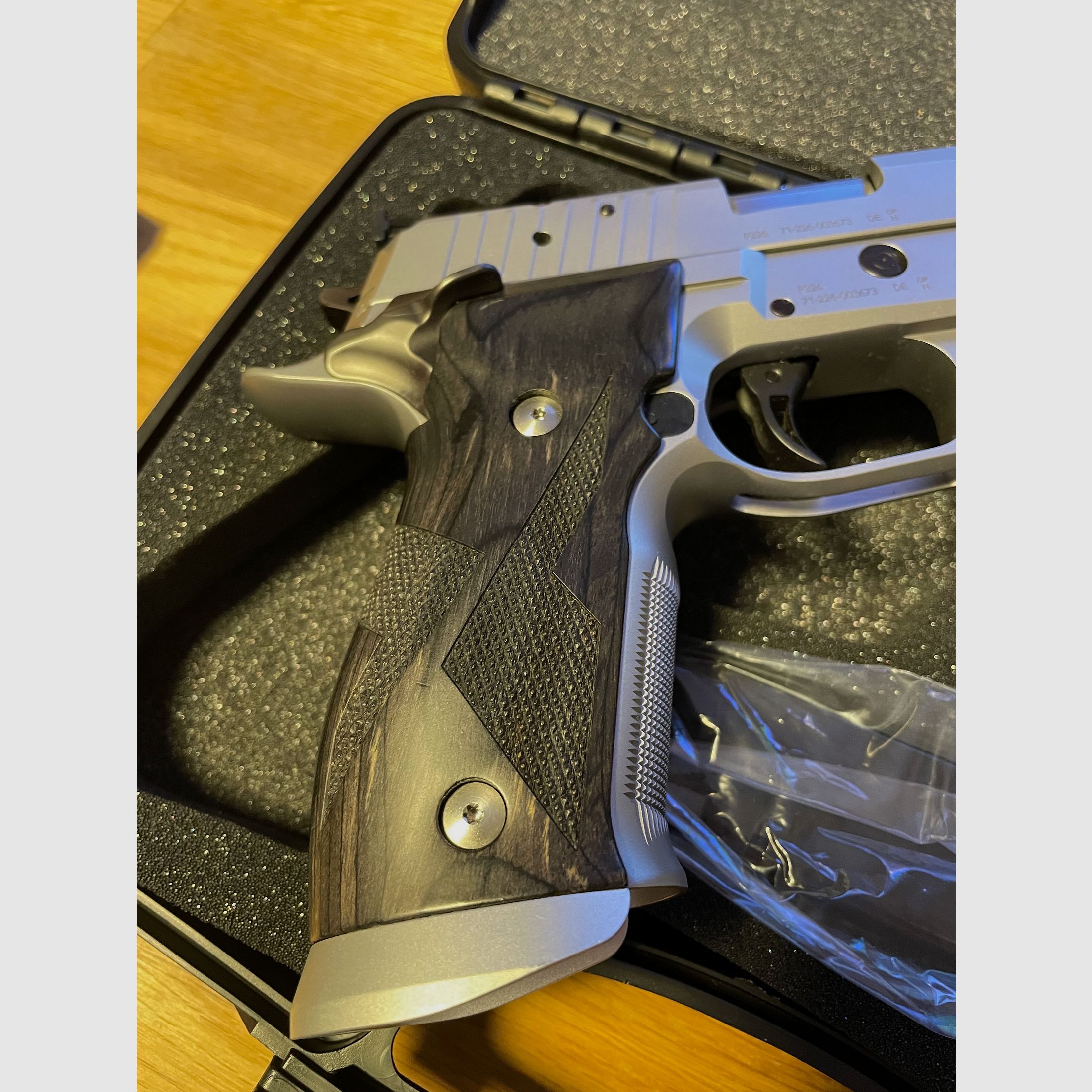 SIG SAUER P226 X-SIX SKELETON 9MM LUGER