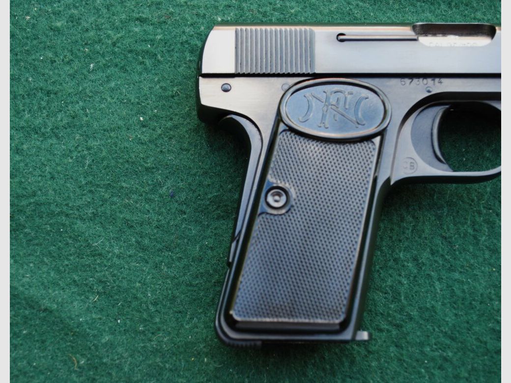 FN 1910 sans estampilles étrangères