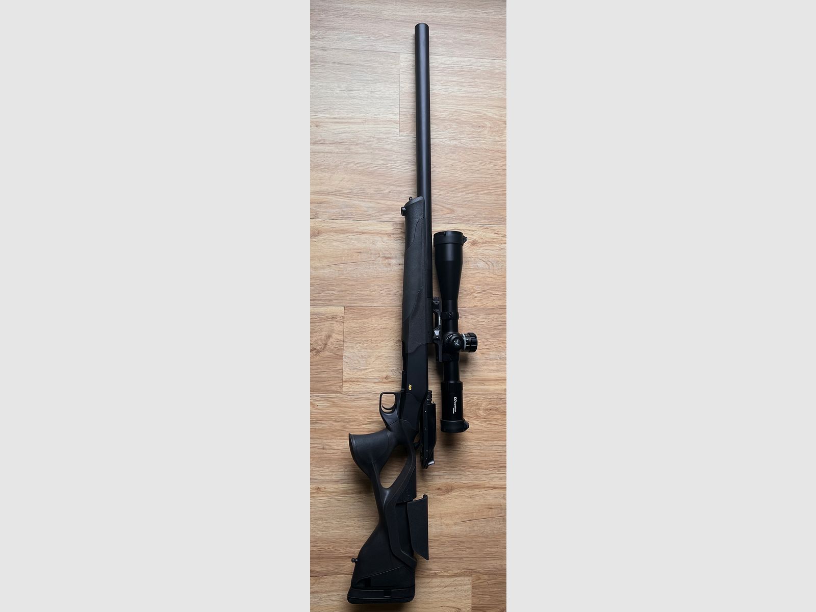 Blaser R8 Ultimate XSilence 8,5x55 Blaser z optyką i amunicją