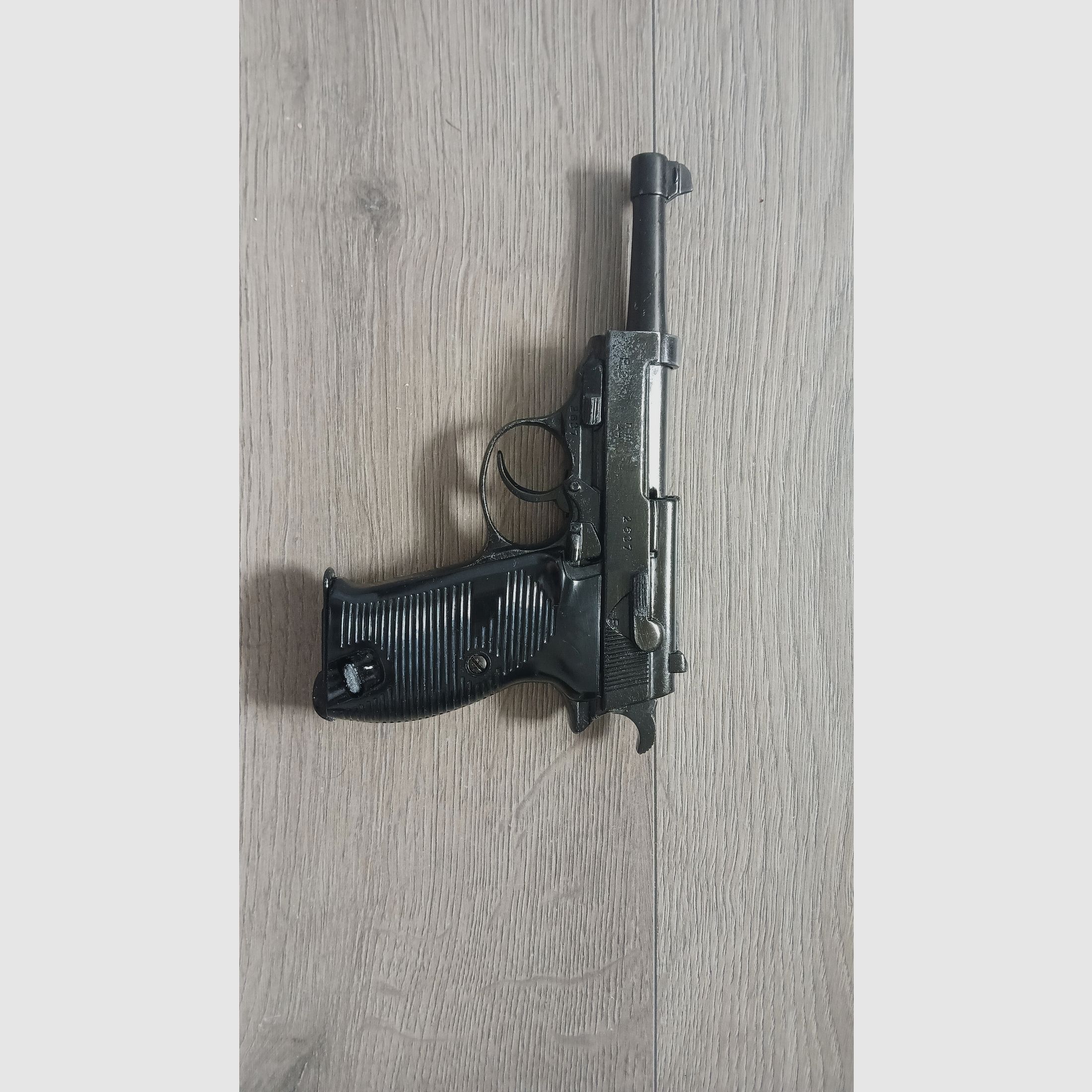 Denix P38 Deko Pistole