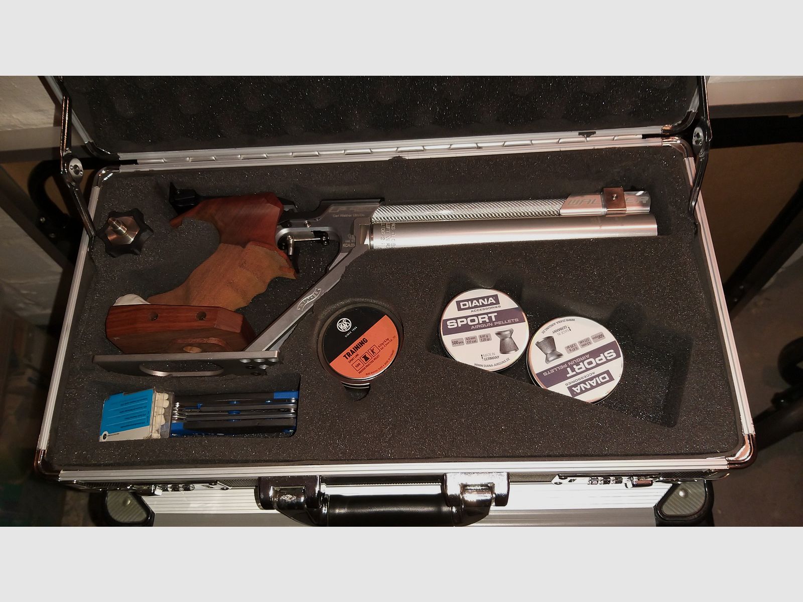 Luftpistole Walther LP 400 mit Alukoffer