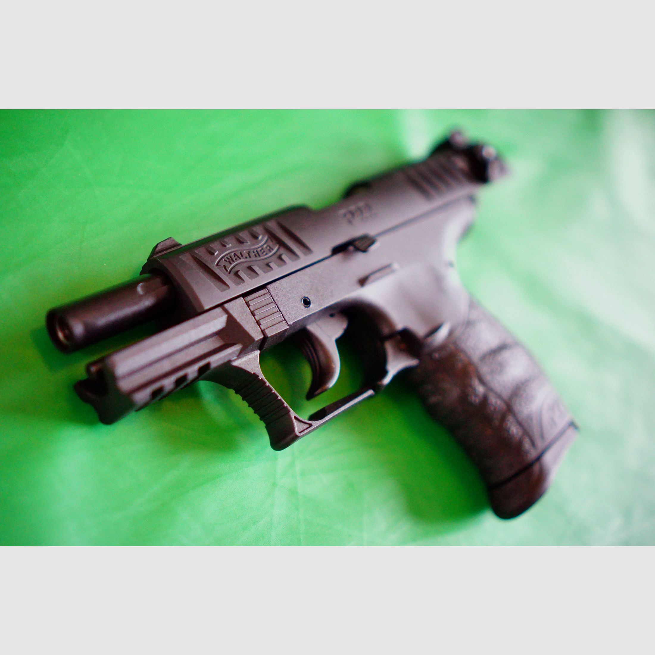 Walther P22Q Schreckschuss Pistole 9mm P.A.K. schwarz  (PTB 778) - neuwertig!