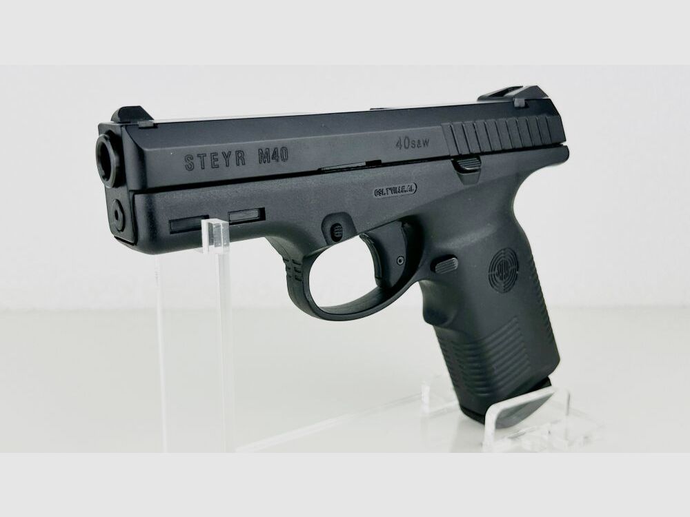Steyr M9/M40 .40S&W