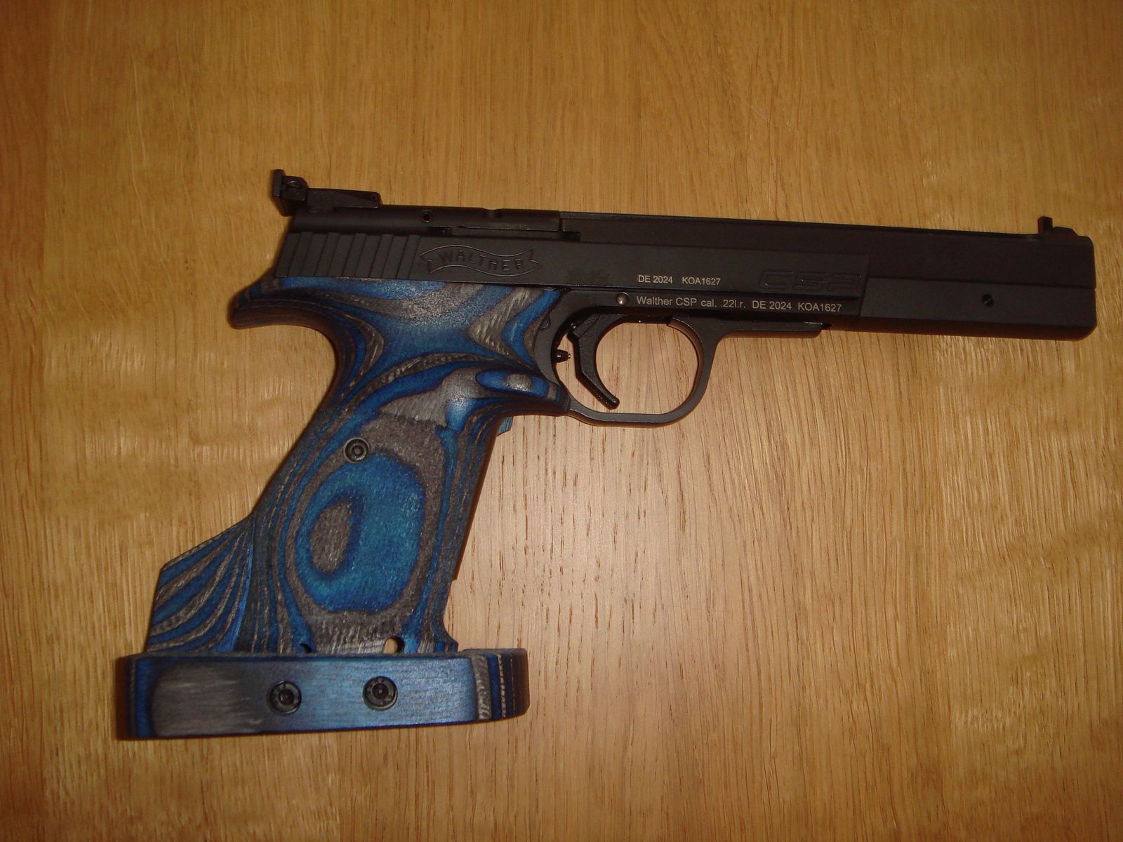 Walther CSP Expert .22 lfb  (Wettkampfsgriff aus engelsblauem Schichtholz)