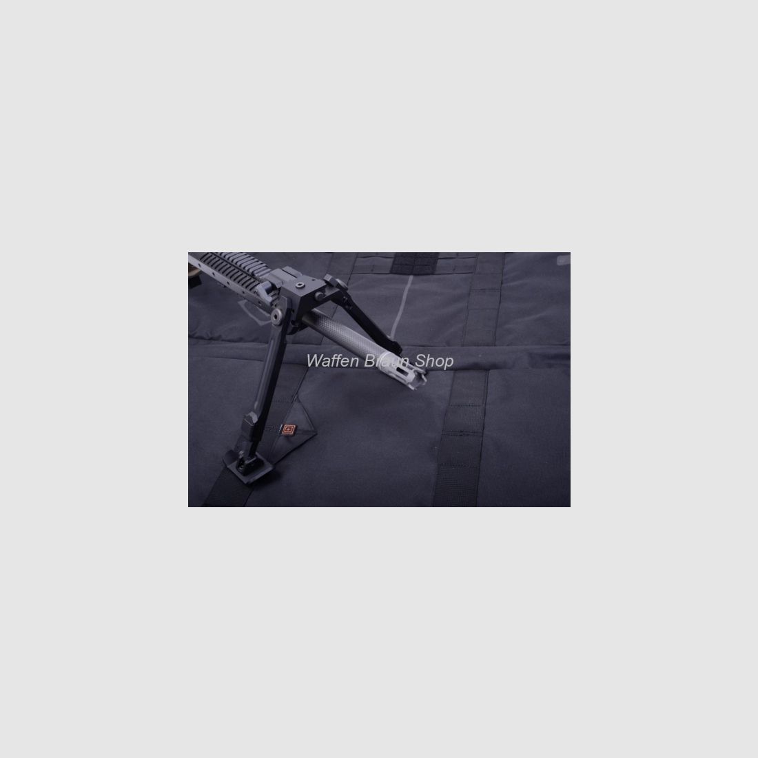 FORTMEIER H171 - 12 Uhr 17-21cm, klappbar, 510g mit Adpater für unter den Lauf für Weaver Schiene