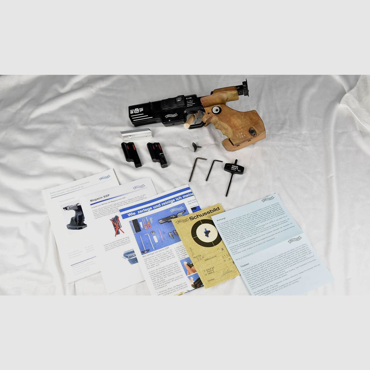 Walther SSP .22 lr. – TOP condition, second magazine, barrel weight & paperwork, image 10 of 10