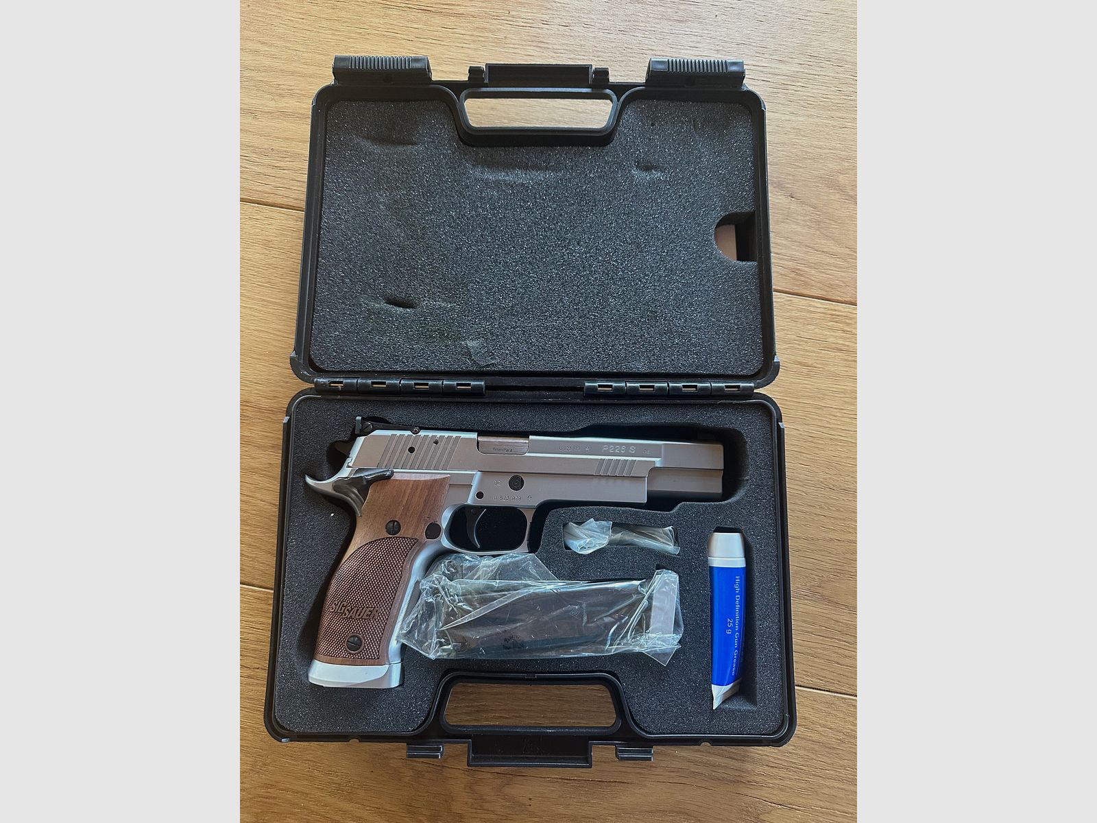 Sig Sauer P226S X-Six 9mm