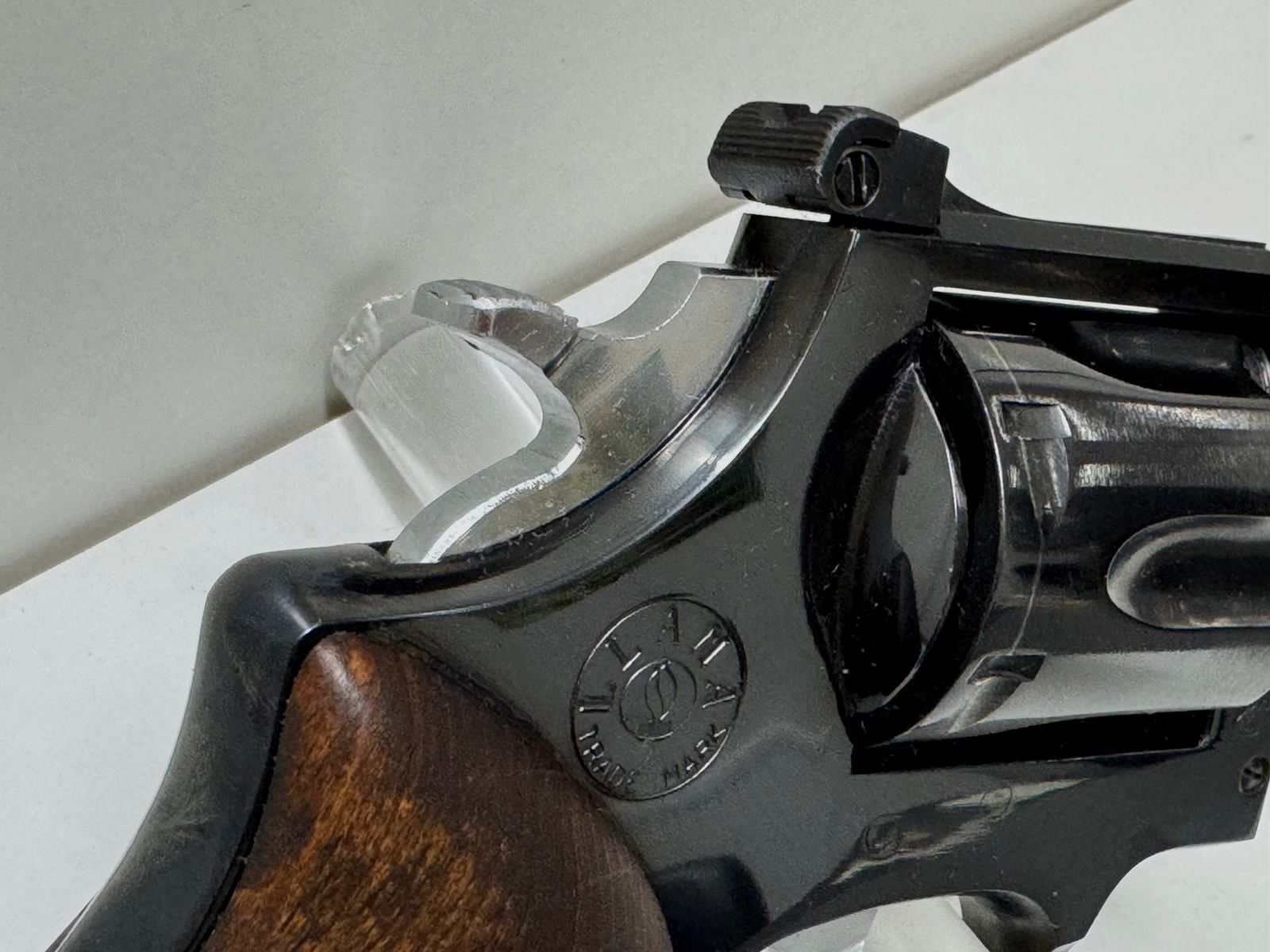 Llama Mod. Super Commanche