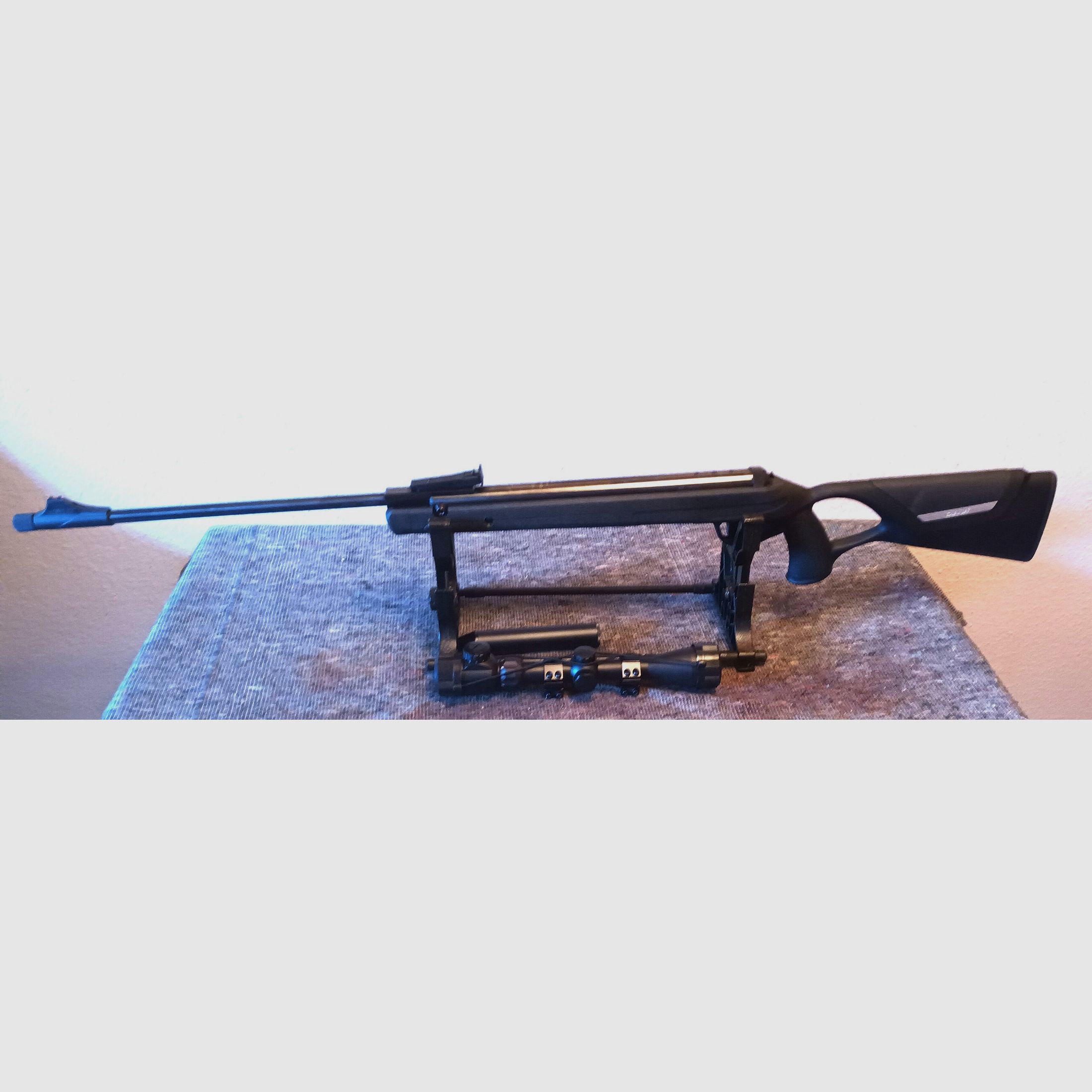 Diana 34 EMS schwarz