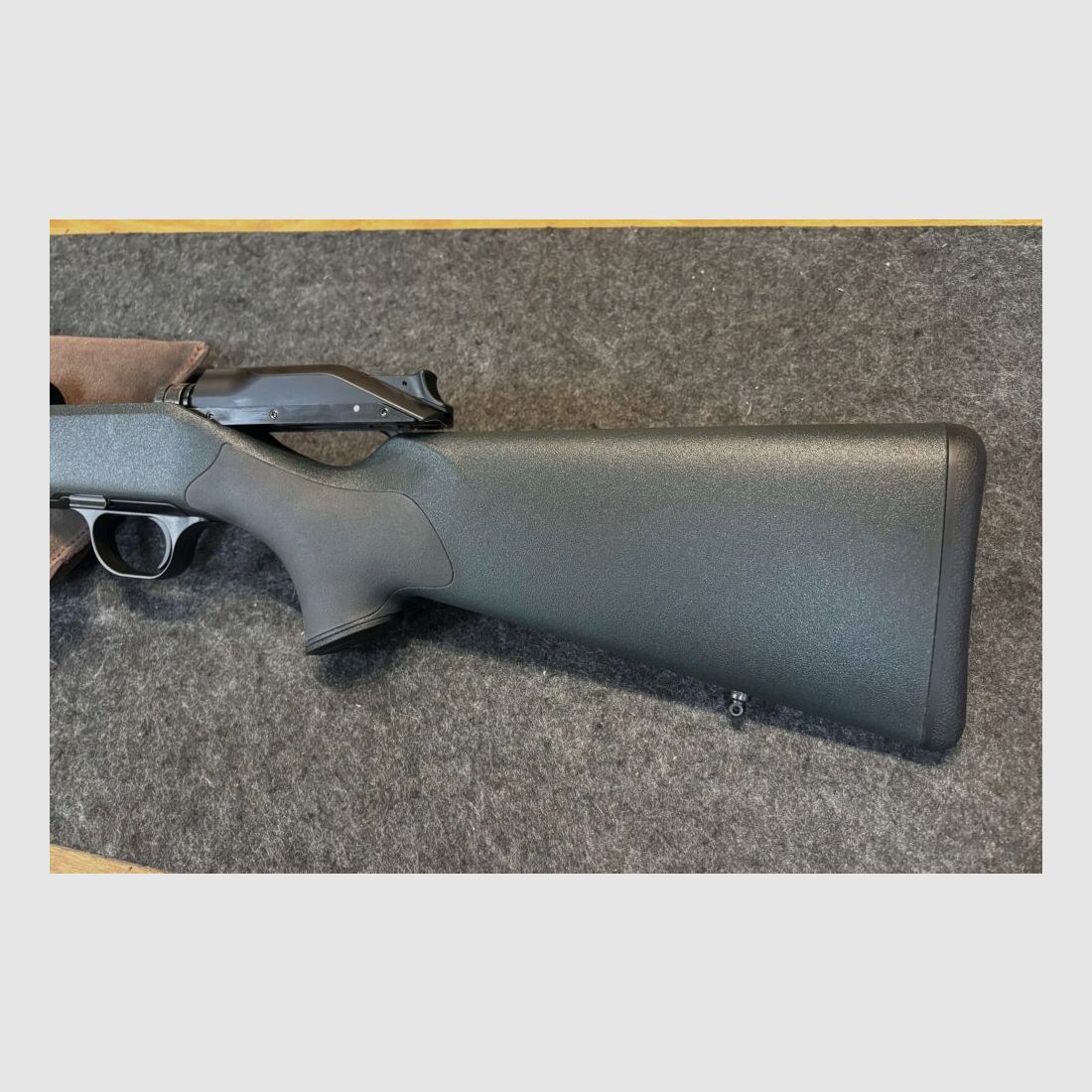 Blaser	 R8 Professional + Svemko Standart