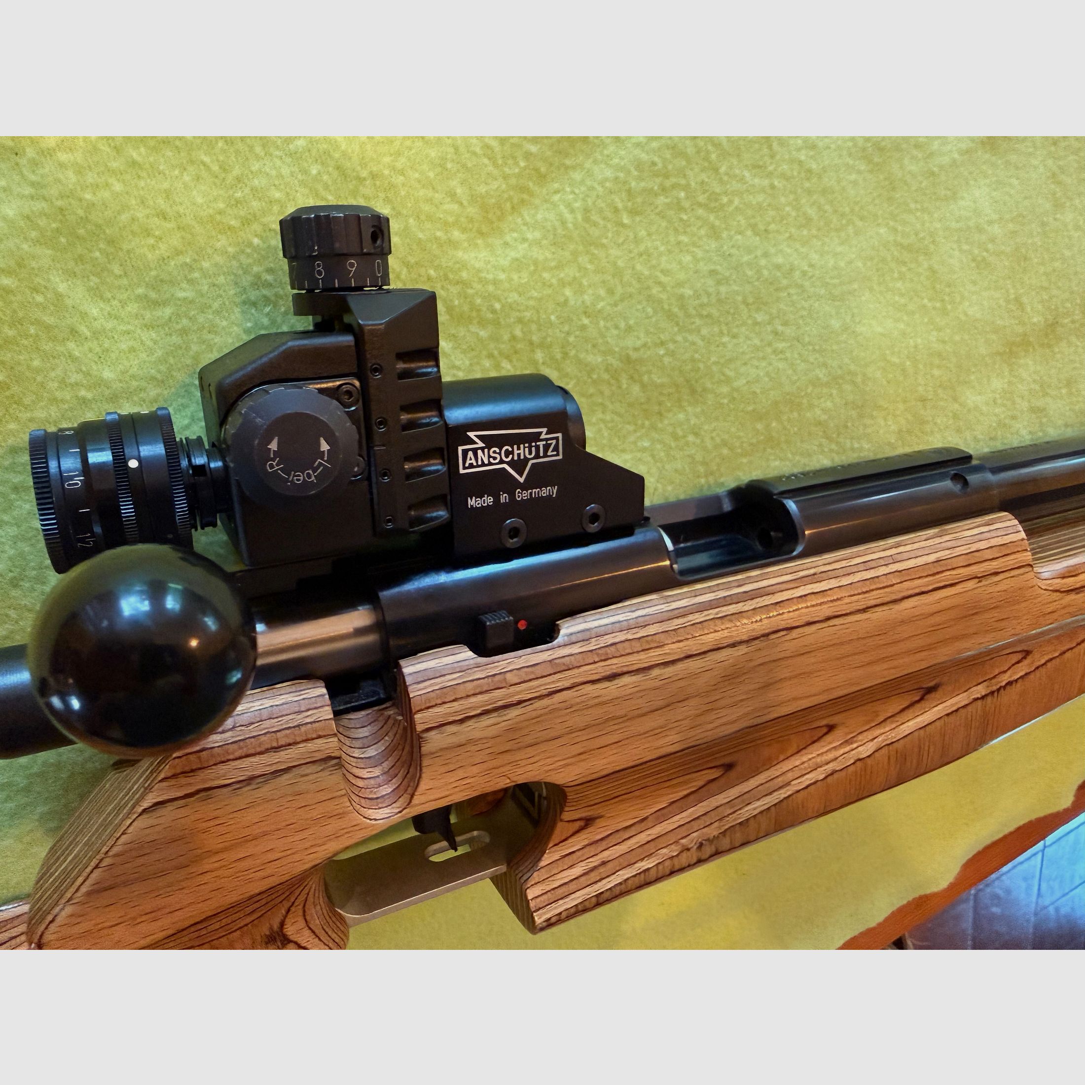 Feinwerkbau 2602 KK Match Gewehr .22lfb z diopterem Anschütz oraz akcesoriami, drewniana kolba prawostronna