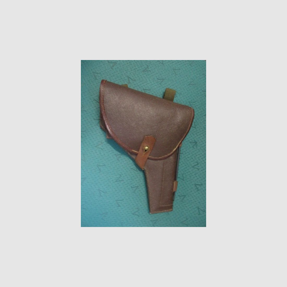 Revolver Nagant Baujahr 1945 mit Tasche und Fangriemen