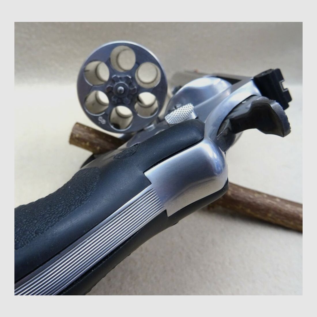 Smith & Wesson 629 Classic DX