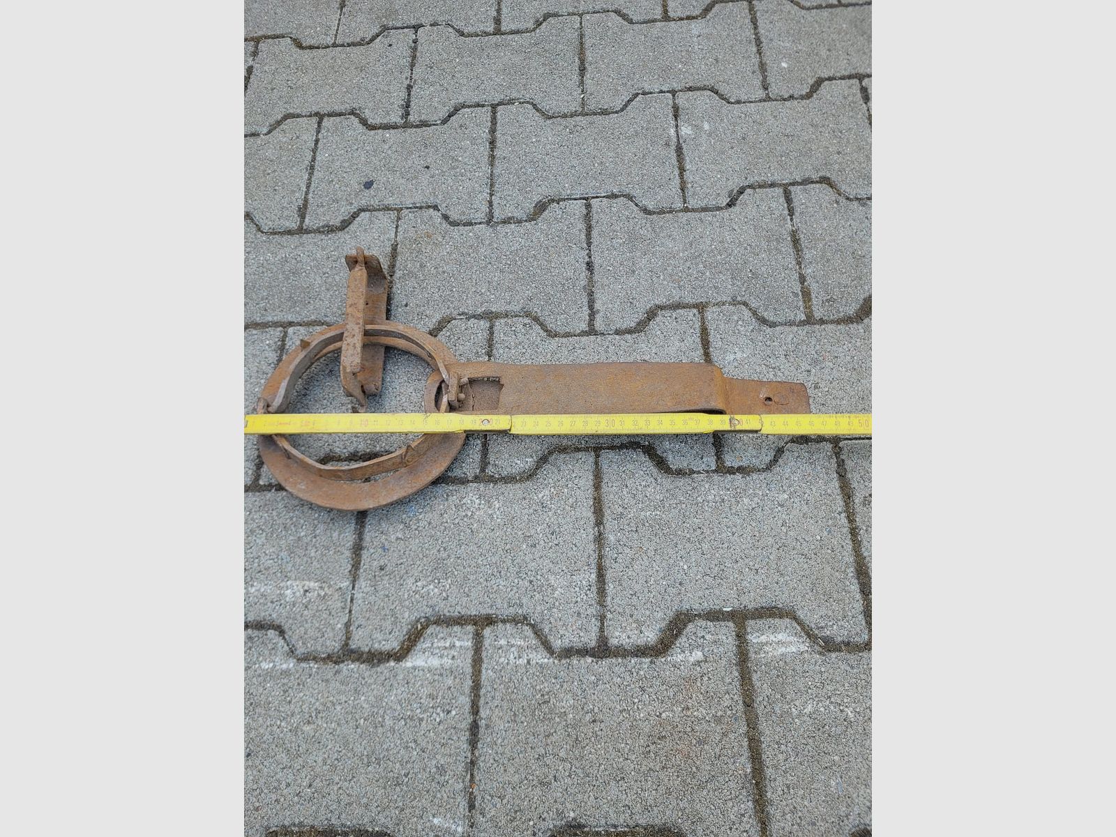 Fangeisen Dekoration ca. 15cm Durchmesser und ca. 46cm Gesamtlänge, kleines Fangeisen für Sammler