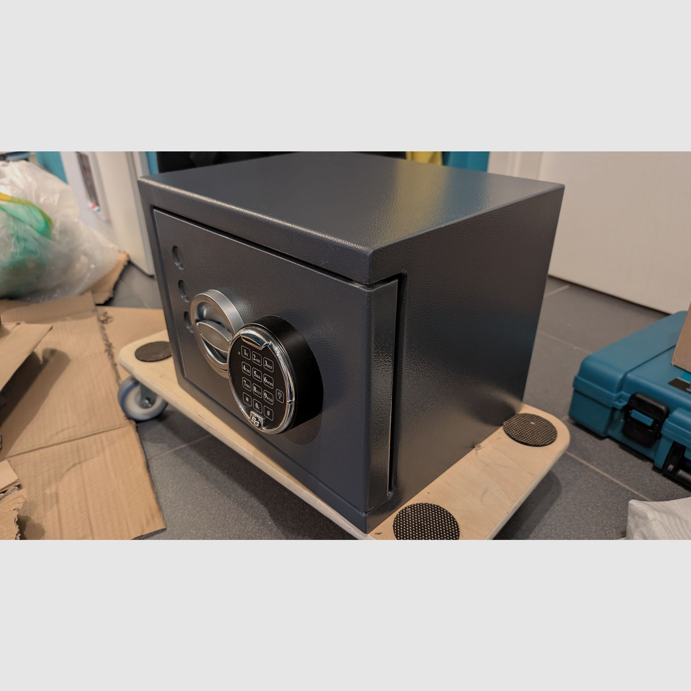 Kurzwaffenschrank KWT 800 Grad 0 mit Zahlenschloss von Eisenbach NEUWERTIG!!!