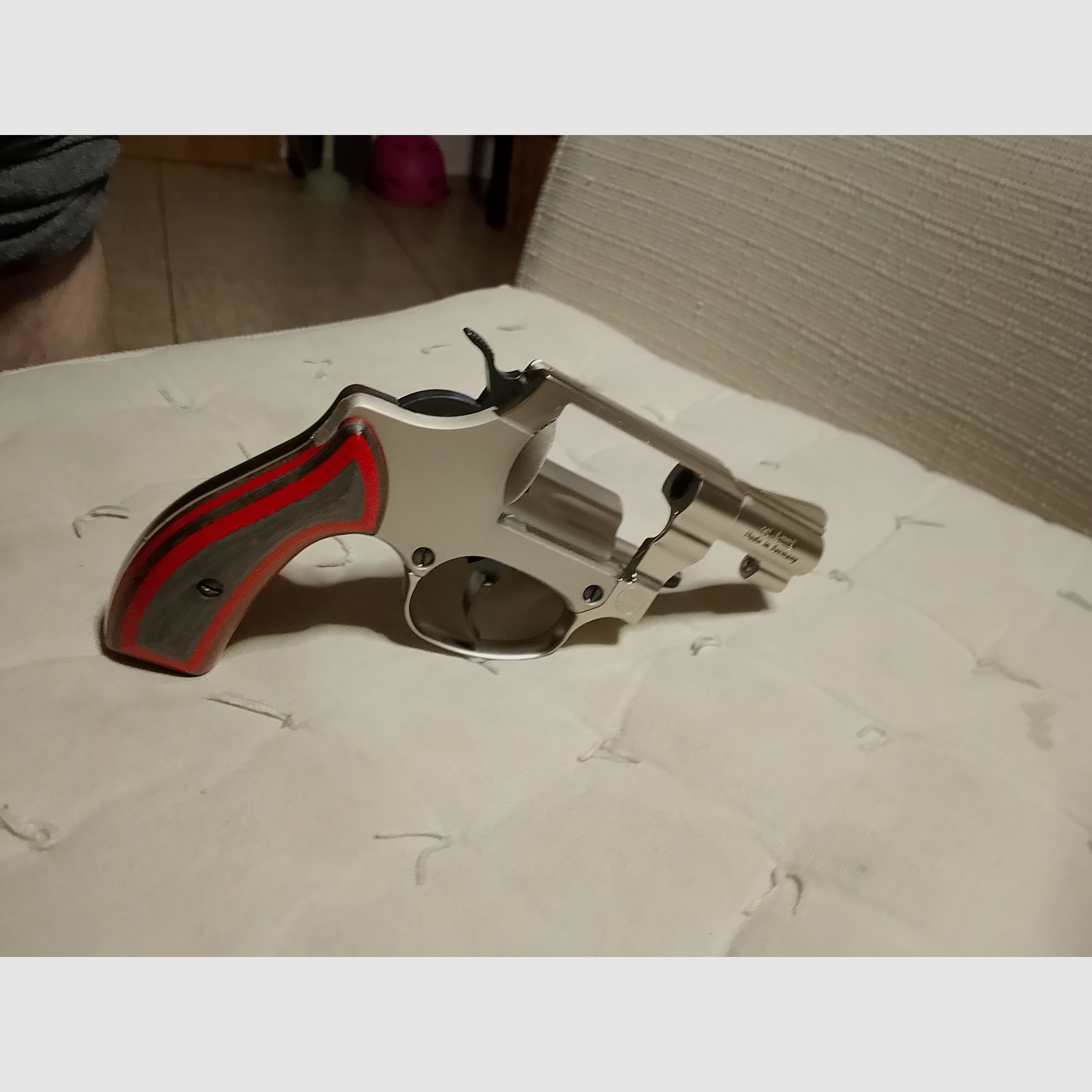 Reck Arnsberg 9mm revolver Schreckschuß knall gebruikt met schichtholz grepen