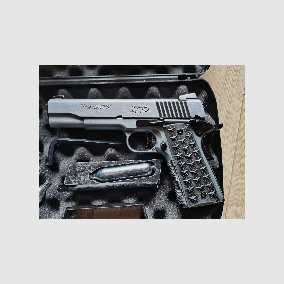 Sig Sauer 1911 We The People 4.5mm