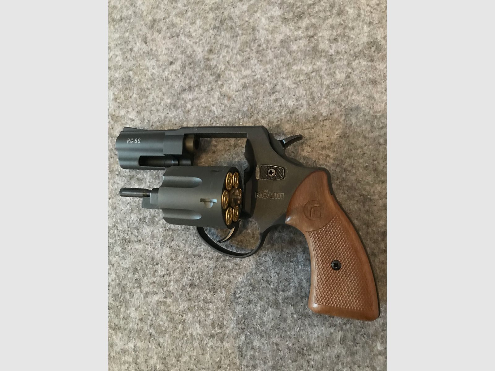 Röhm  RG89 9mm R.K.    Gazowy rewolwer