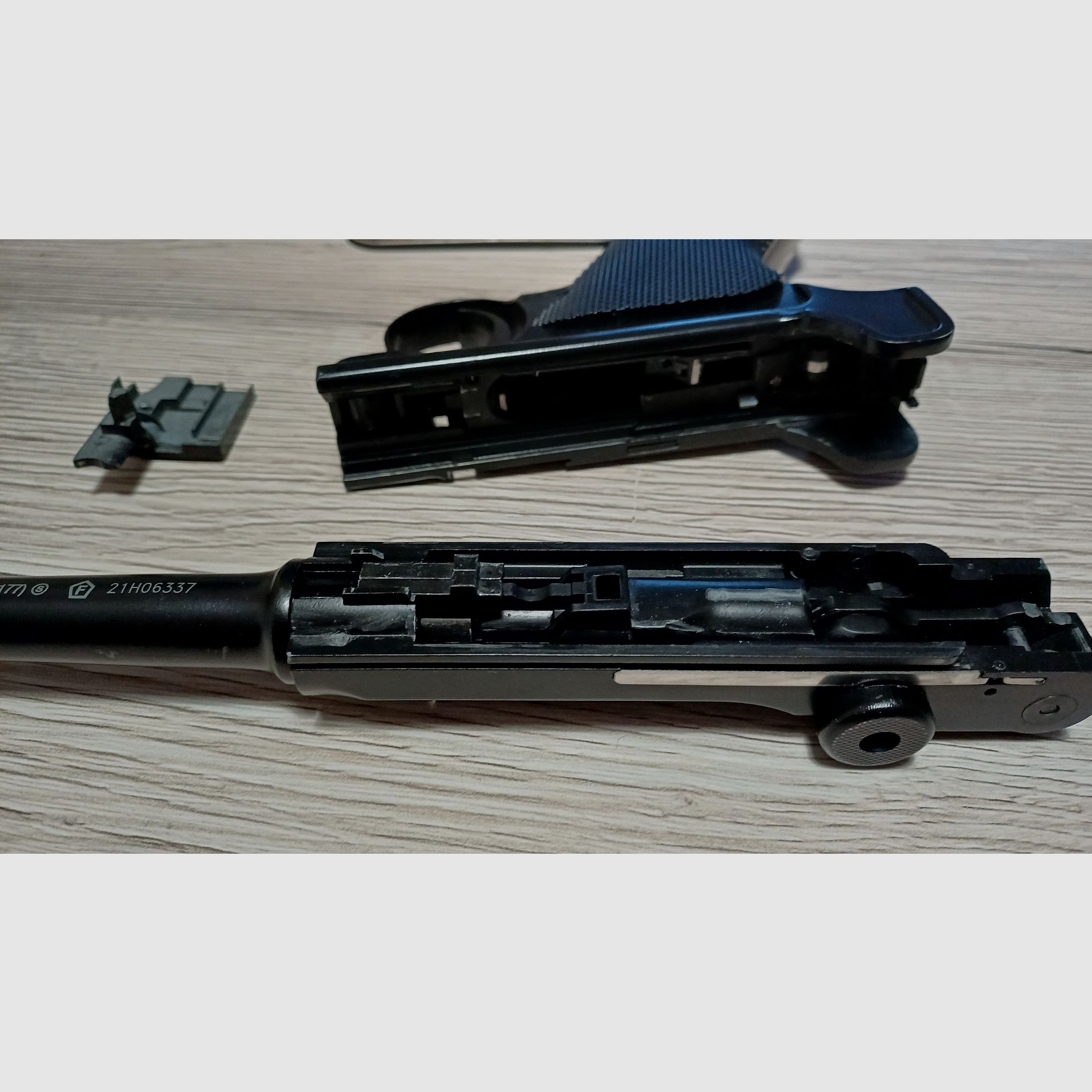 Umarex Legends Luger P08 - 4,5 mm staal BB Co2-pistool met blowback