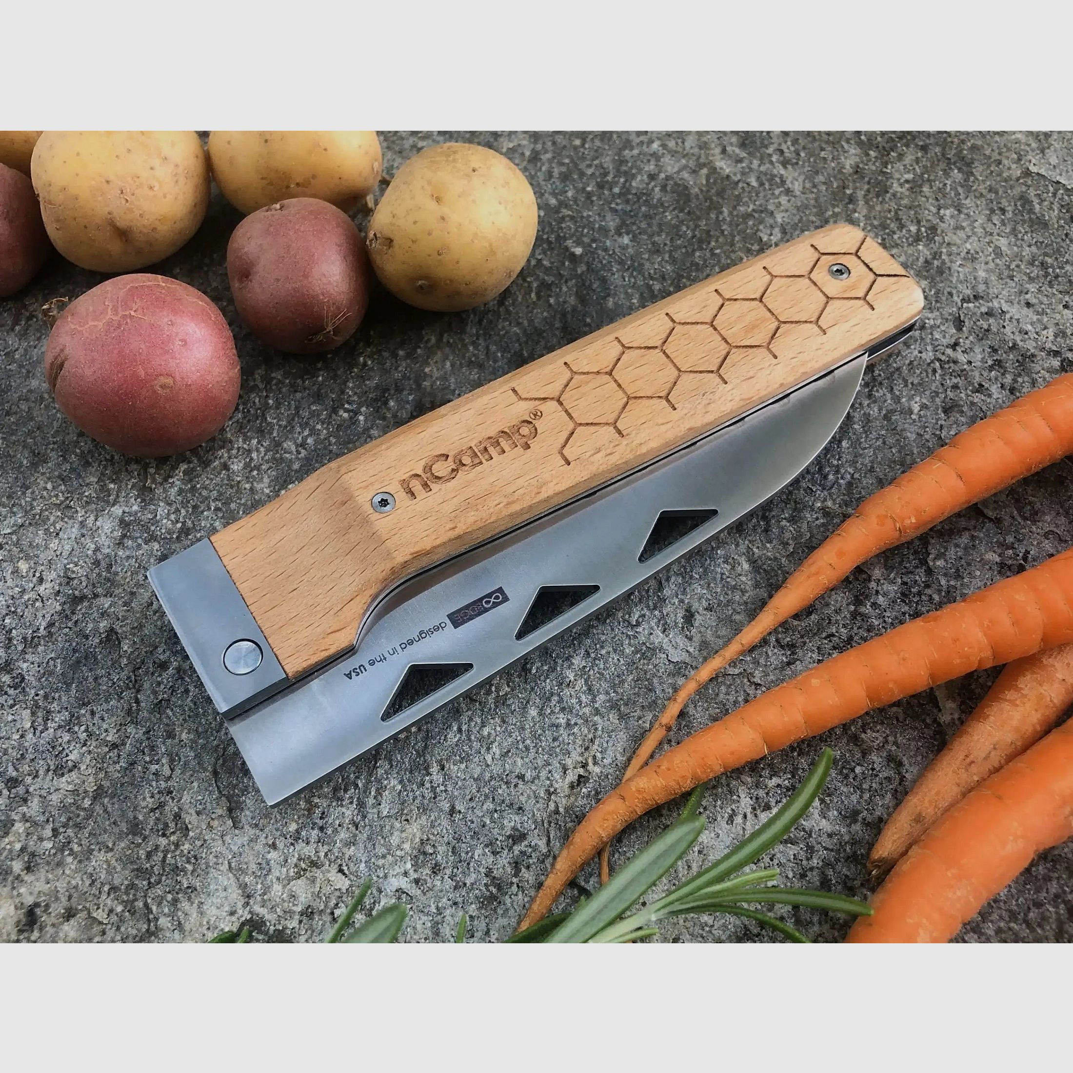 nCamp Premium Santoku-Messer für die Zubereitung von Speisen (9cr18Mov Klinge/Buchengriff) mit Nylon
