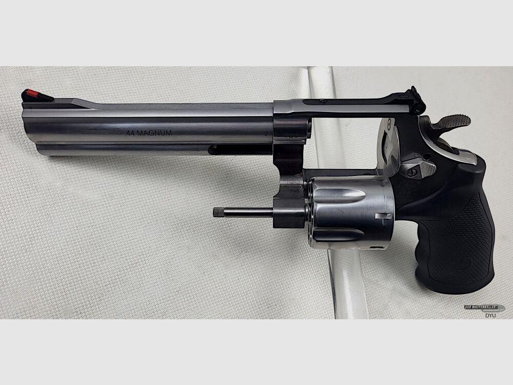 Smith & Wesson 629 Classic