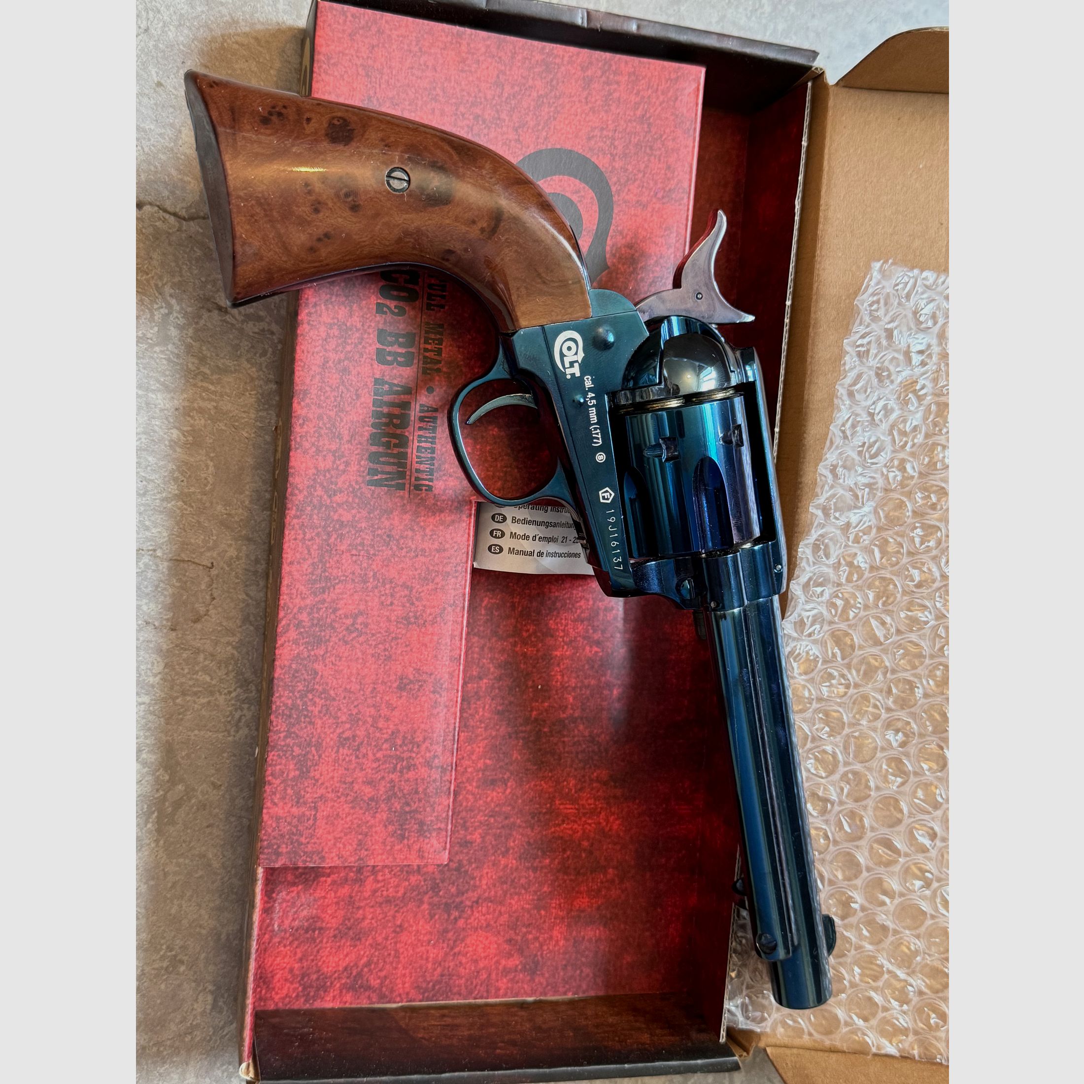 SAA Colt Revolver 4.5mm CO2 single action army air pistol