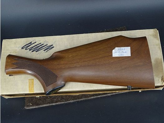 Remington 11-87 Monte Carlo wooden stock R 102848 LP 349 Euro 11-87