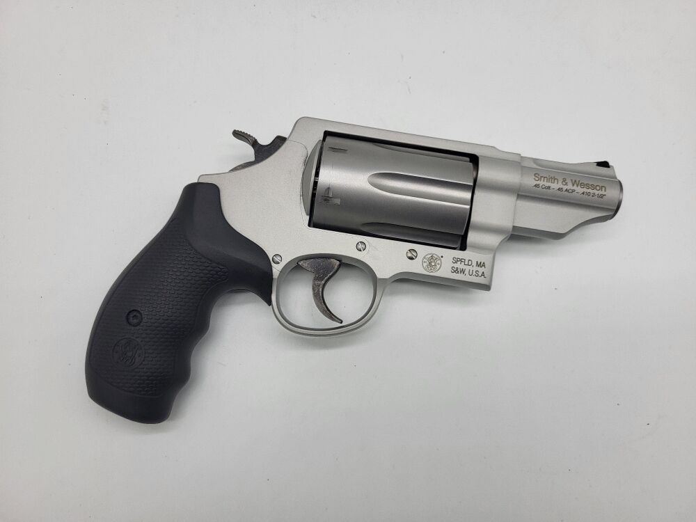 Smith & Wesson S&W GOVERNOR 2,75" KAL 45ACP/.45LC/.410