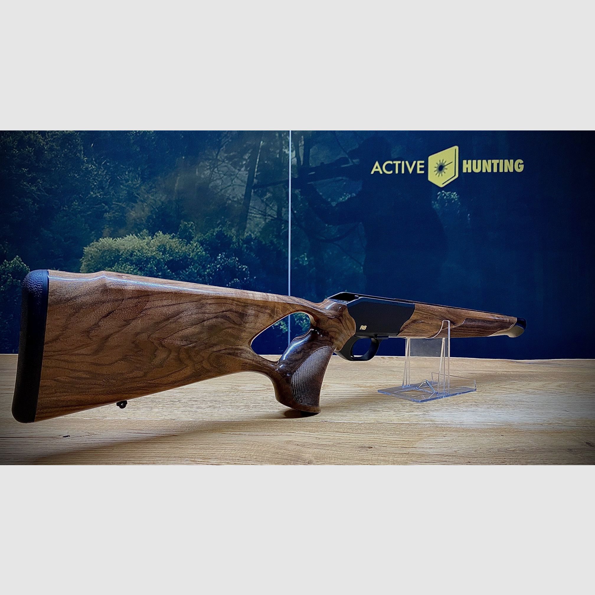 Blaser R8 Success Schäftung / Holzklasse 4 / R8 Logo in Gelb / top Holz absolute Gelegenheit